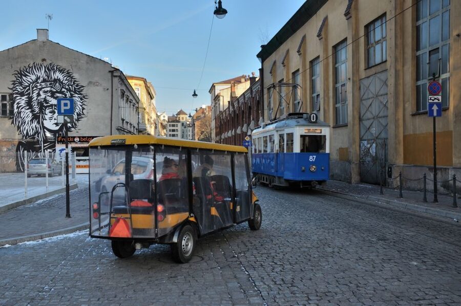 Krakow: Jewish Quarter and Ghetto Sightseeing Golf Cart Tour - Kazimierz and its Jewish streets