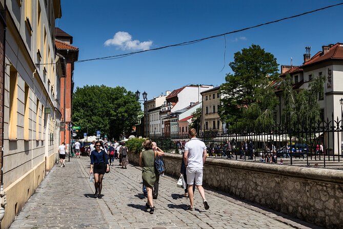 Krakow: Jewish Quarter Guided Walking Tour - Szeroka Street and the Jewish heart of Kazimierz