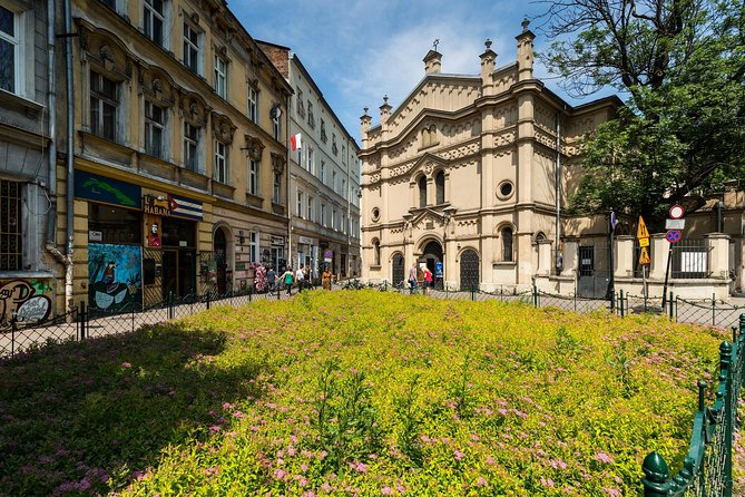 Krakow: Jewish Quarter Guided Walking Tour - Starting at ul. Grodzka 18