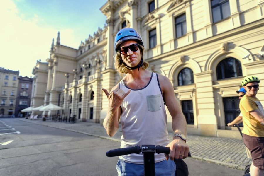 Krakow: Jewish Quarter Segway Tour - The Jewish Ghetto memorial and Gestapo Prison Museum
