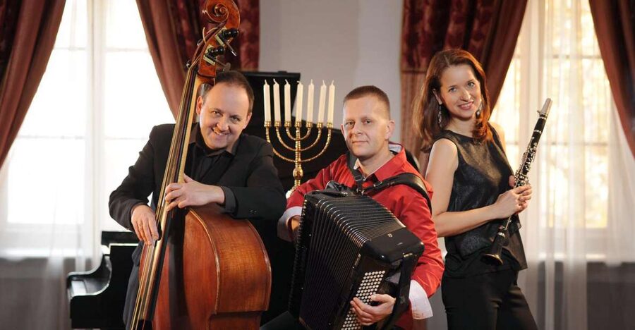 Krakow: Jewish-Style Klezmer Music Concert - Klezmer in a Krakow tenement