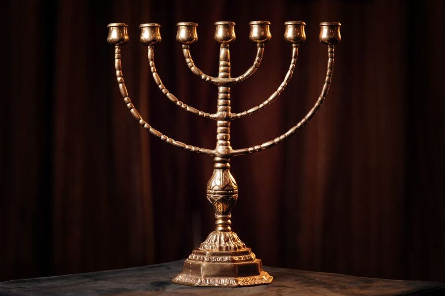 Krakow: Jewish-Style Klezmer Music Concert - A short program with a clear shape