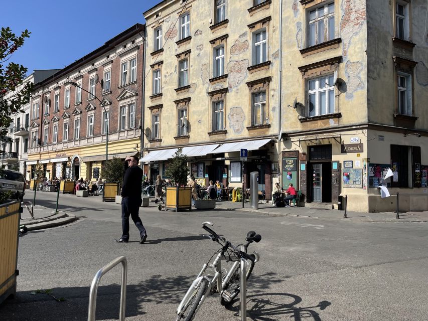 Krakow: Kazimierz District Jewish Heritage Tour - Szeroka Street and the Jewish heart of Kazimierz