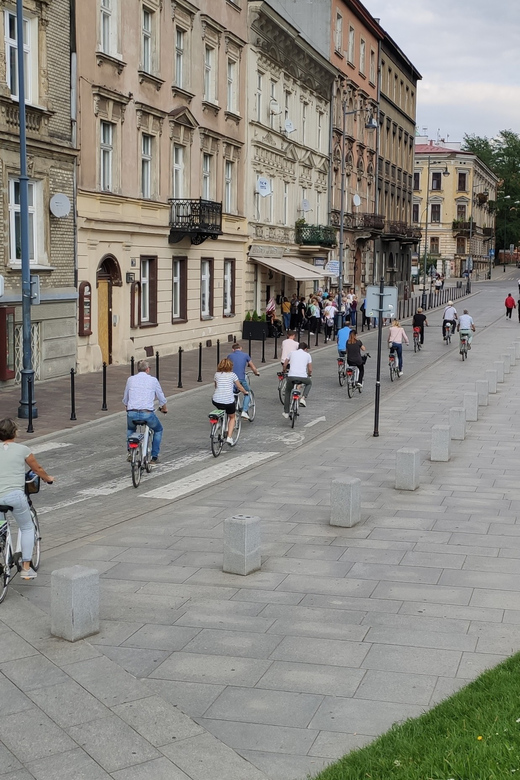 Krakow: Multilingual Tour On Electric Bikes - Starting near the Old Town