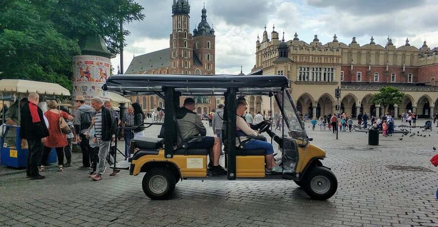 Krakow: Old Town City Tour in a Golf Cart - Why a golf cart works well in Krakow’s Old Town