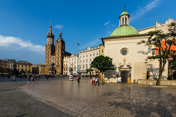 Krakow: Old Town Guided Walking Tour - Main Market Square and the Cloth Hall