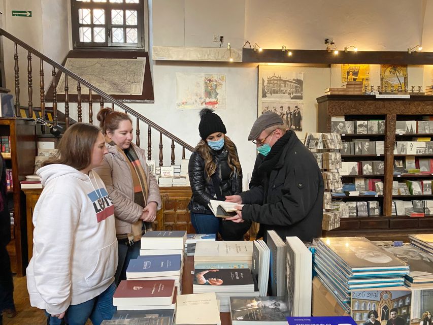 Krakow: Old Town Highlights Walking Tour - Price, group size, and practical value
