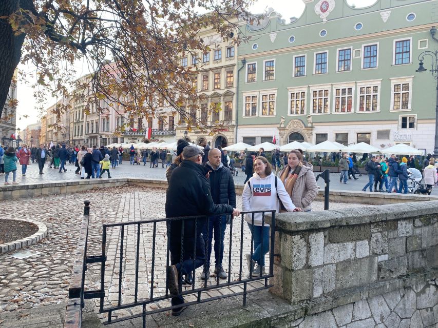 Krakow: Old Town Highlights Walking Tour - Following Krakow’s Royal Route