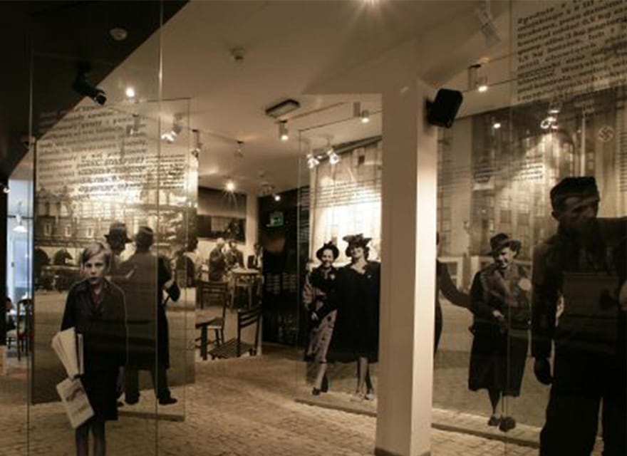 Krakow: Oskar Schindler's Factory Guided Tour&Pickup Options - Key points to know before you go
