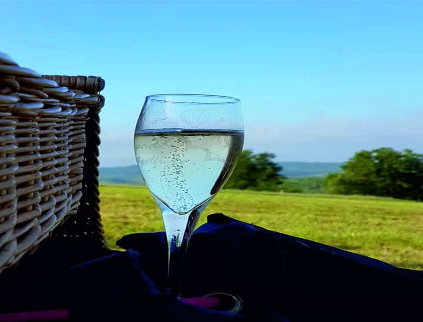 Kraków: Private Hot Air Balloon Flight with Champagne - Why the proposal setting works