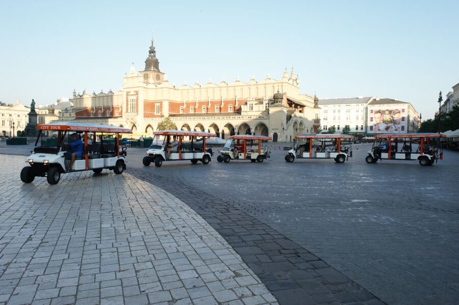 Krakow: Private Sightseeing by Electric Car - The Royal Route and Krakow’s historic center