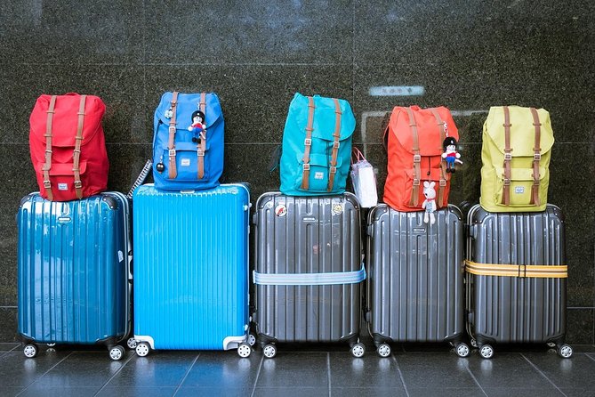 Krakow: Private Transfer to/from Krakow Airport (KRK) - The 30-minute ride into Krakow