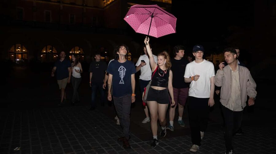 Krakow: Pub Crawl with Shots, Drinks & Skip-the-Line Entry - The first 60 minutes: where the value is clearest