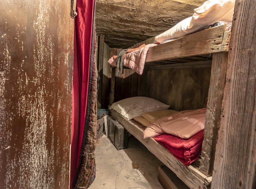 Krakow: Schindler's Factory Guided Tour - A closer look at timing, crowds, and the two-hour format
