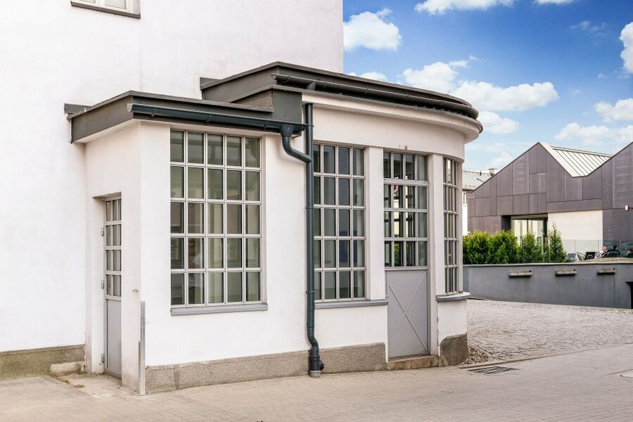 Krakow: Schindler's Factory Guided Tour - Who should book this experience?