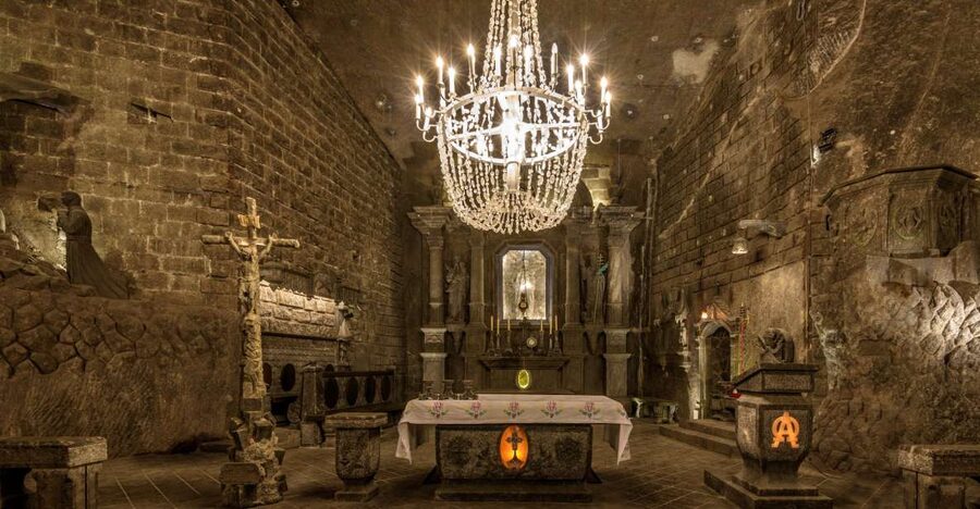 Krakow: Schindler's Factory, Jewish Ghetto & Salt Mine Tour - The 68 chairs at Heroes’ Square