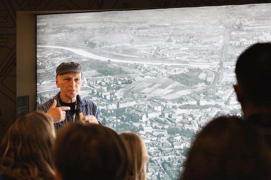 Krakow: Schindler's Factory Ticket with Guided Tour Option - What the experience feels like on the day