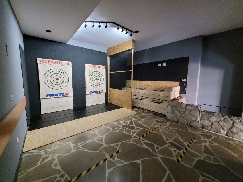 Kraków: Shurikens, Kunais, Knives, Tomahawks, Axes, Shooting - Who should book this Kraków experience