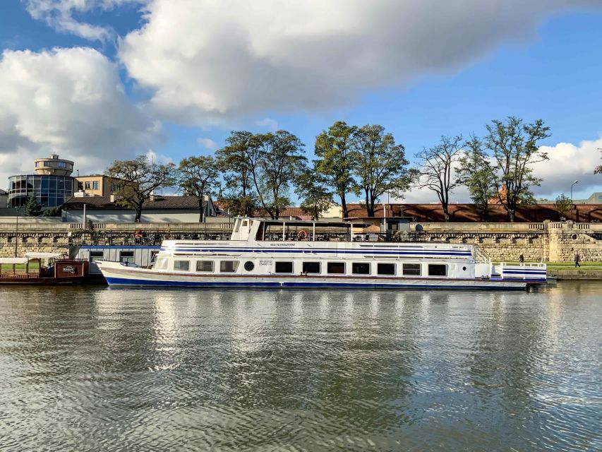 Krakow: Sightseeing Cruise by Vistula River - Wawel Castle, the cruise’s finest view
