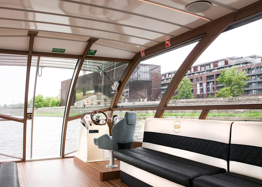 Krakow: Sightseeing Cruise on the Vistula River - The English audio guide and onboard welcome
