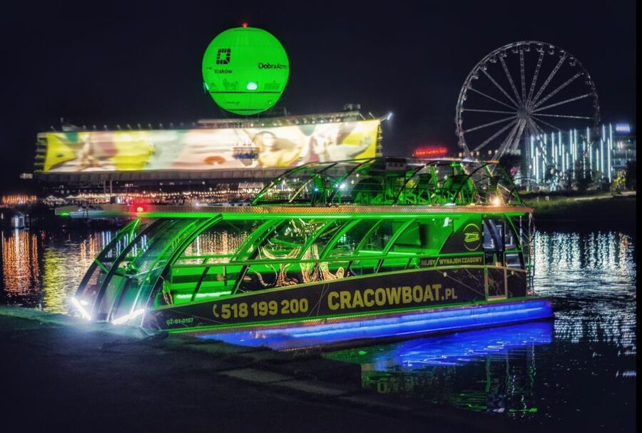 Krakow: Sightseeing Cruise on Vistula River with Audio Guide - Why a Vistula cruise adds something to Krakow