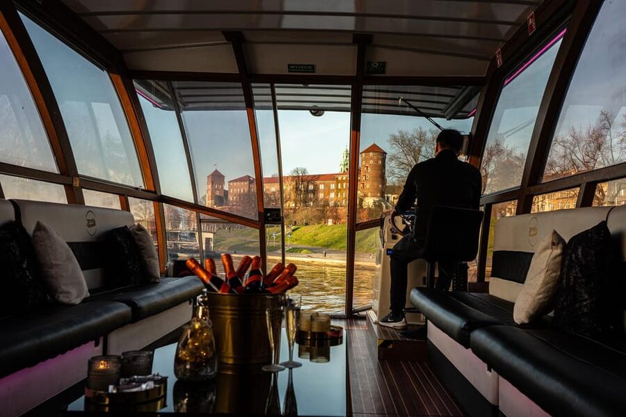Krakow: Sightseeing Cruise on Vistula River with Audio Guide - Father Bernatek’s Bridge and the Kazimierz riverbank