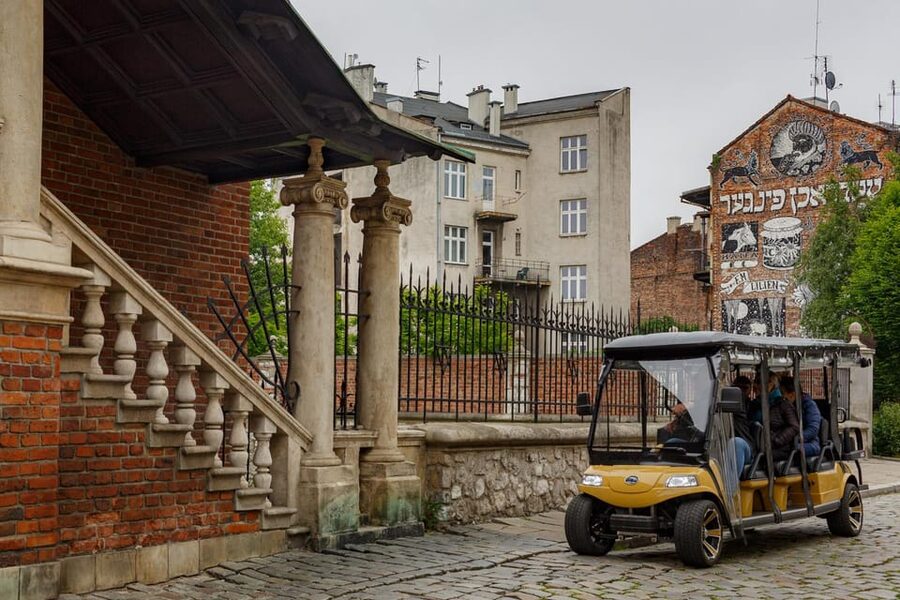 Krakow: Sightseeing Tour by Electric Golf Cart - Key points at a glance