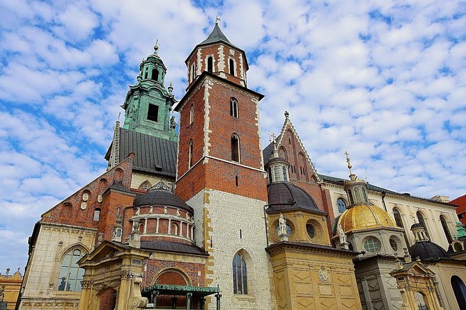 Krakow Skip The Line Wawel Castle and Cathedral Private Tour - What the private format changes