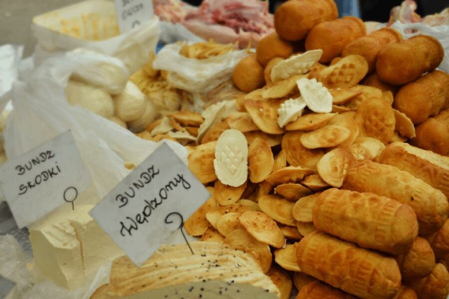 Kraków: Street Food and Historical Adventure - Traditional sweets to finish the route