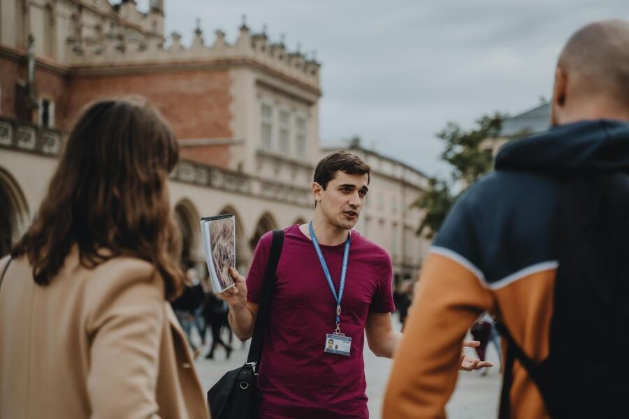 Krakow: Traditional Polish Food and Drinks Tasting Tour - Key points to know before booking