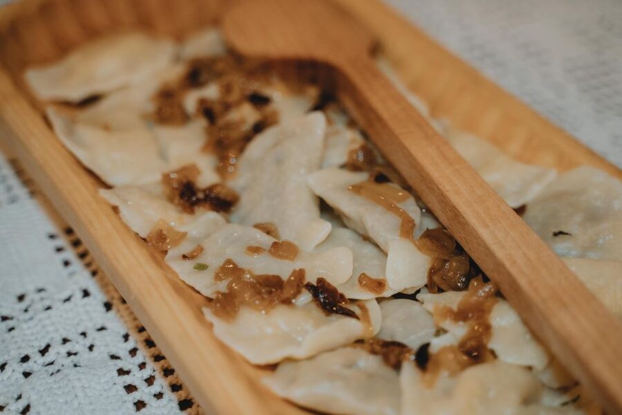 Krakow: Traditional Polish Food and Drinks Tasting Tour - The main meal: soup, starters, and a second course