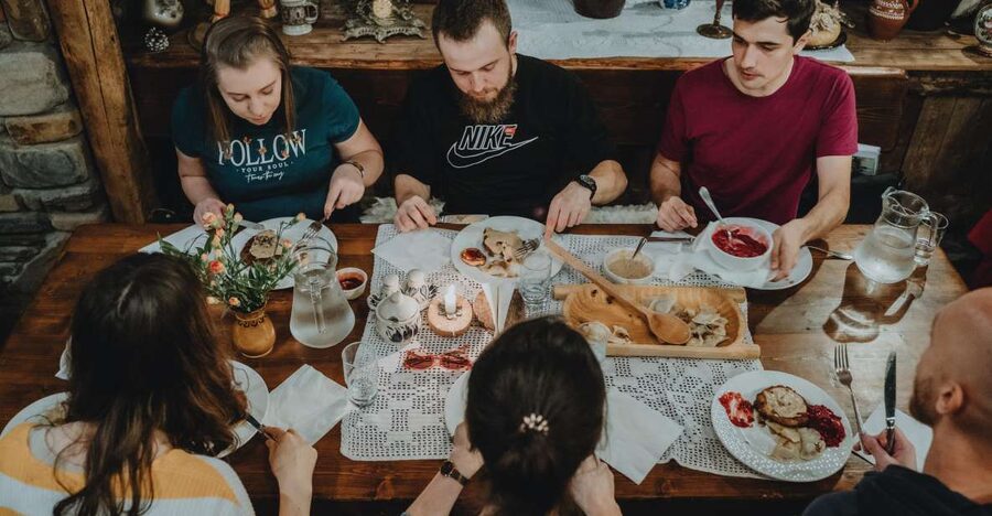 Krakow: Traditional Polish Food and Drinks Tasting Tour - What the $110 price includes