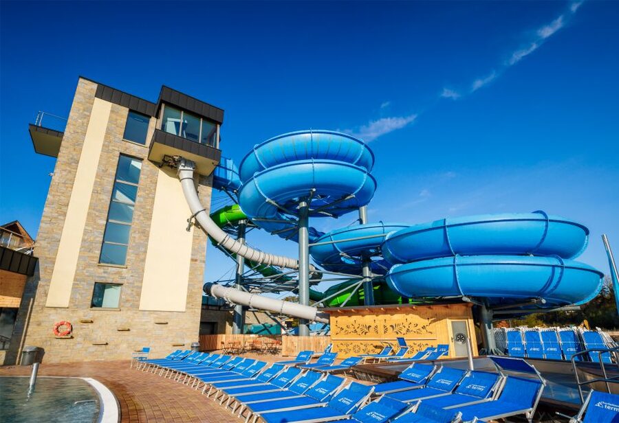 Krakow: Trip to Chocholow Thermal Baths in Tatra Mountains - Crowds, comfort, and the best time to go