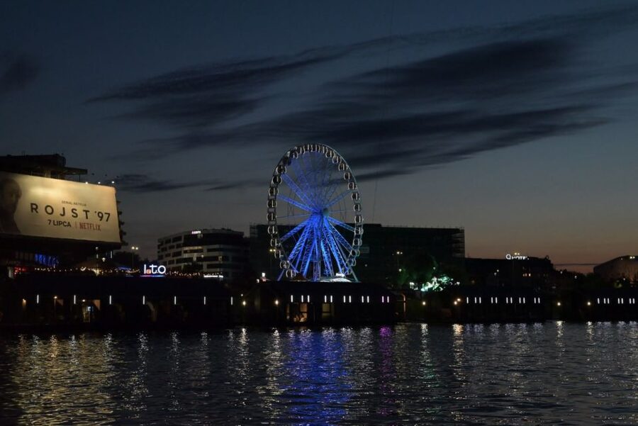 Krakow: Vistula Night Cruise by Gondola w/ Audio Commentary - What the audio commentary is like