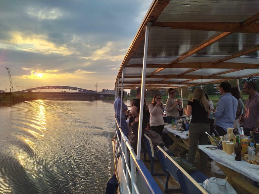 Krakow: Vistula River Cruise with Historical Views - Skałka Church and the Norbertine Monastery
