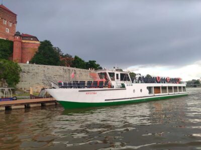Vistula River Cruise with Historical Views