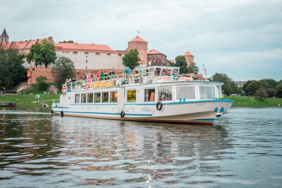 Krakow: Vistula River Panoramic Boat Tour ️ - Key points to know before boarding