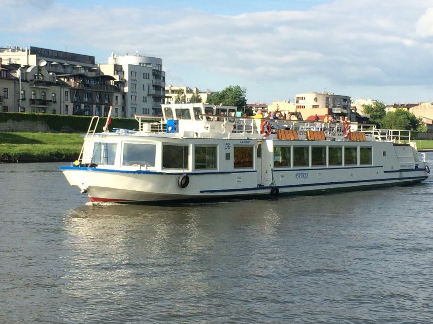Krakow: Vistula River Panoramic Boat Tour ️ - Leaving Wawel and turning toward Zwierzyniec