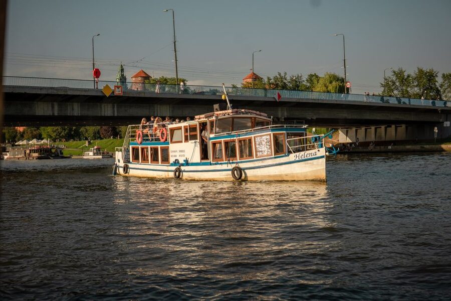 Krakow: Vistula River Sightseeing Cruise ️ - What you see on the first stretch of river