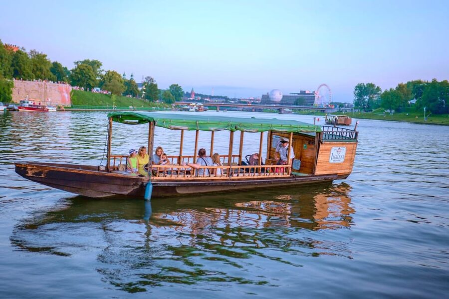 Krakow: Vistula River Sightseeing Cruise ️ - Practical tips for a smoother ride