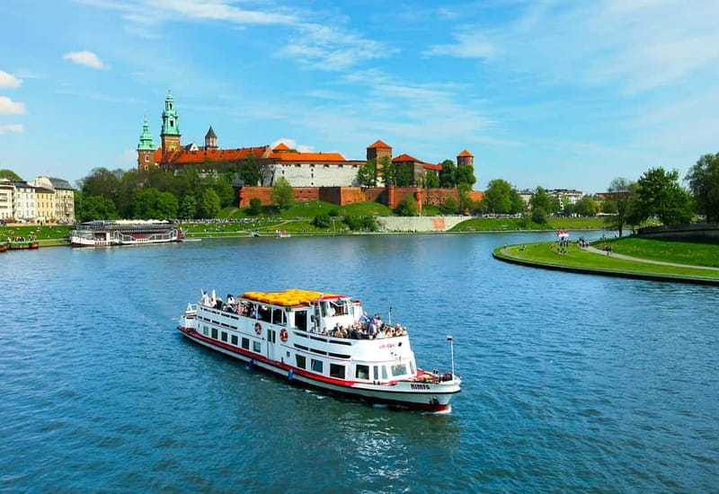 Krakow: Vistula River Sightseeing Cruise with Audio Guide - Key points at a glance