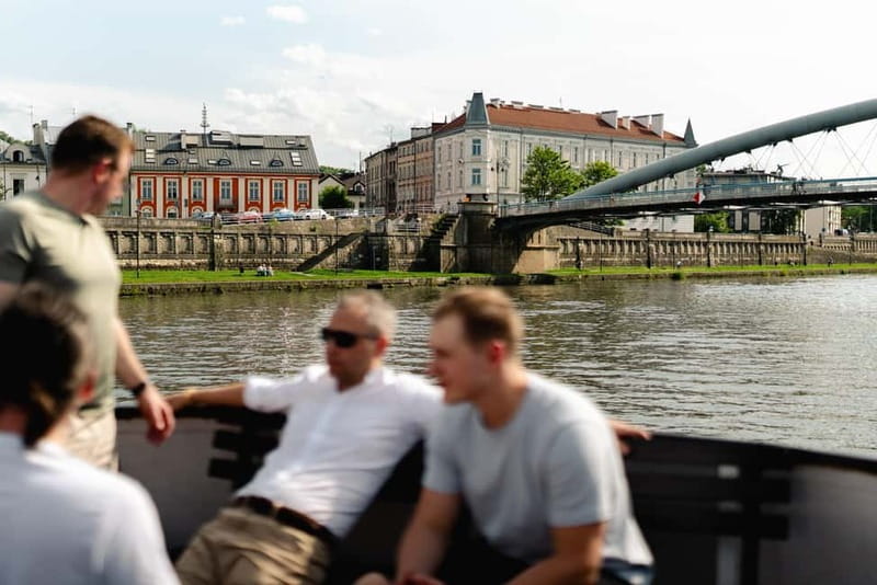 Krakow: Vistula River Sightseeing Cruise with Audio Guide - From Piłsudski Bridge to Kazimierz