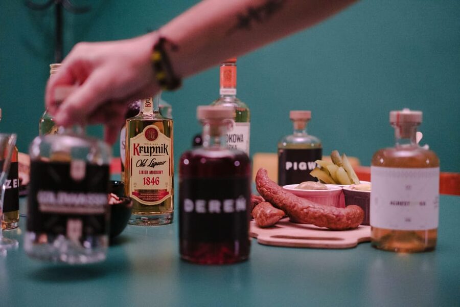 Krakow: Vodka Tasting in Hidden Bar - Key points at a glance