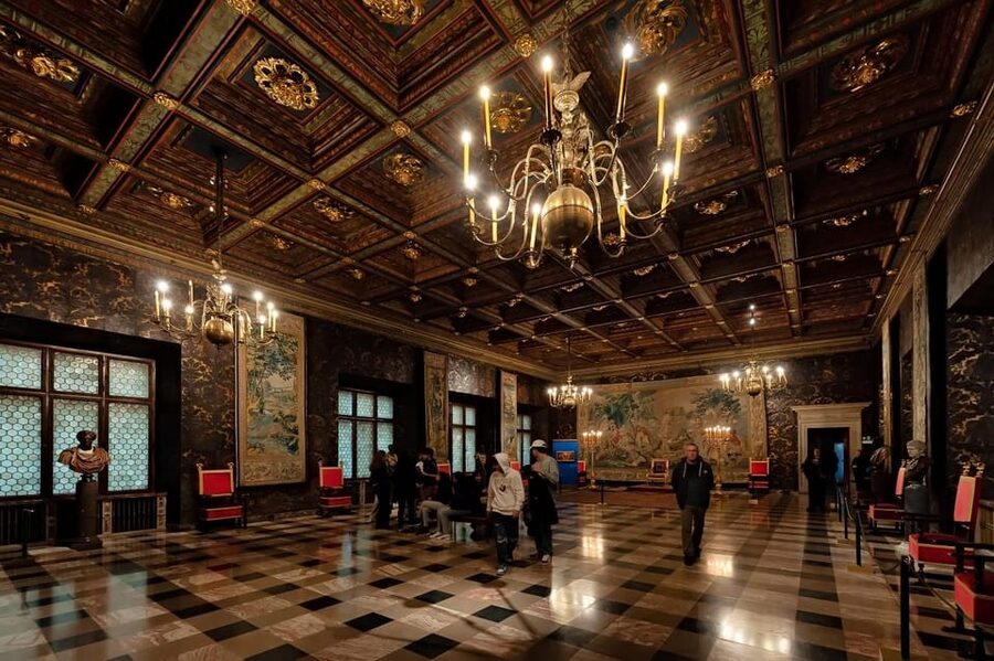Krakow: Wawel Castle and Cathedral Guided Tour - Wawel Cathedral, Poland’s church of memory