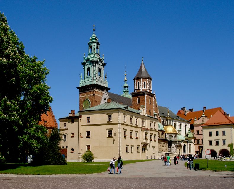 Krakow: Wawel Castle and Cathedral Guided Tour - Who will get the most from this Wawel tour?