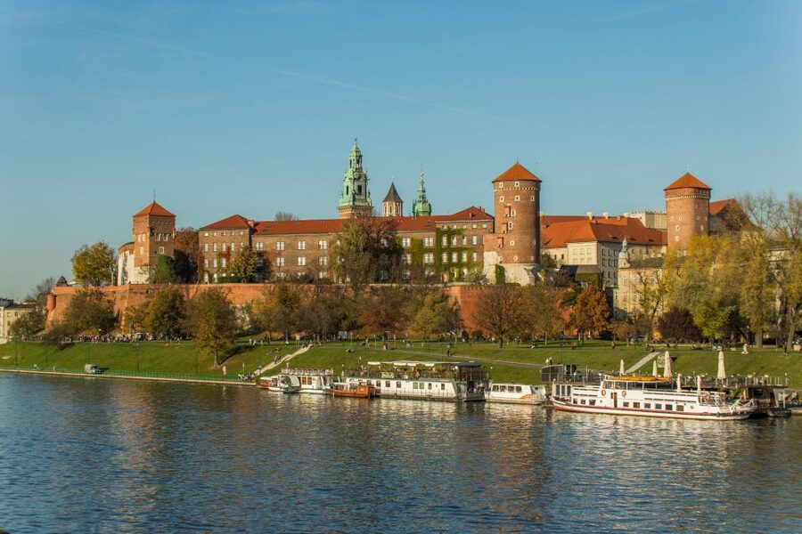 Krakow: Wawel Castle, Cathedral, Rynek Underground & Lunch - Wawel Cathedral, coronations, and the bell tower