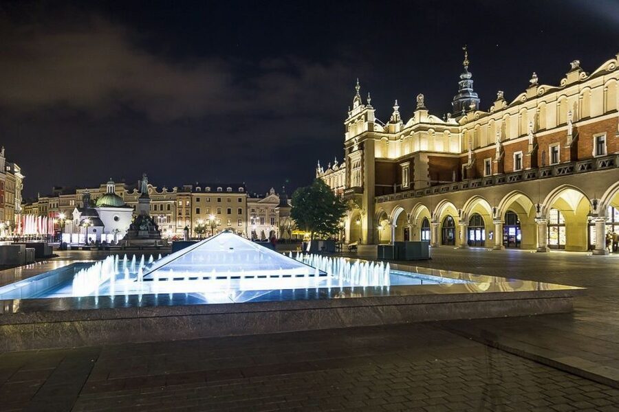 Krakow: Wawel Castle, Cathedral, Rynek Underground & Lunch - What the 330-minute schedule means