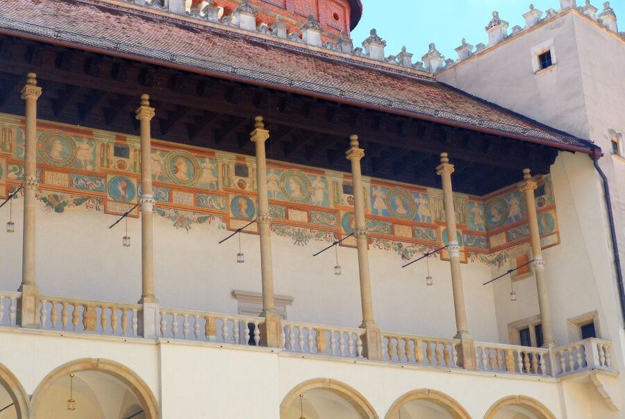 Krakow: Wawel Castle Guided Tour with Entry Tickets - Who Should Book This Wawel Visit?