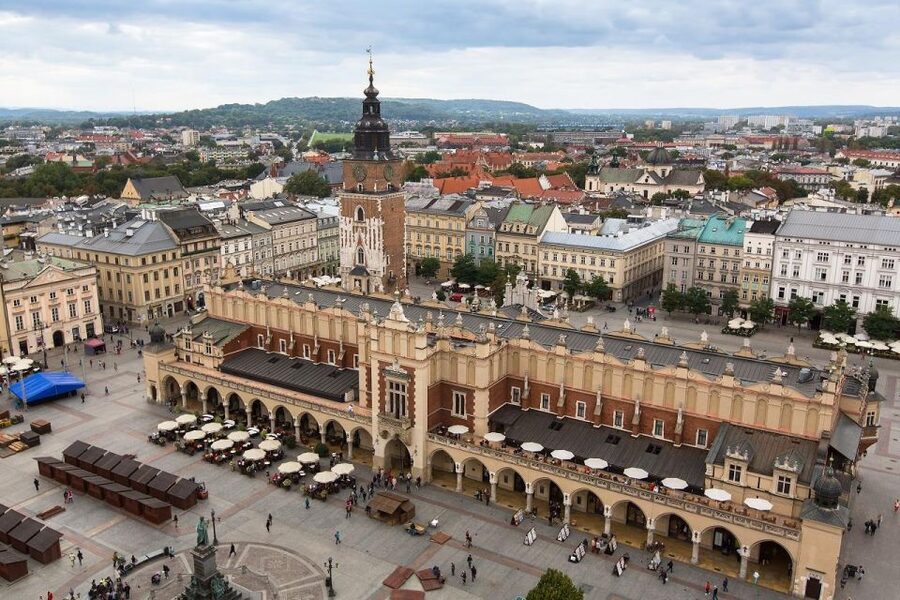 Krakow: Wawel Castle, St. Mary’s & Rynek Underground Tour - St. Mary’s Basilica and the Veit Stoss altar