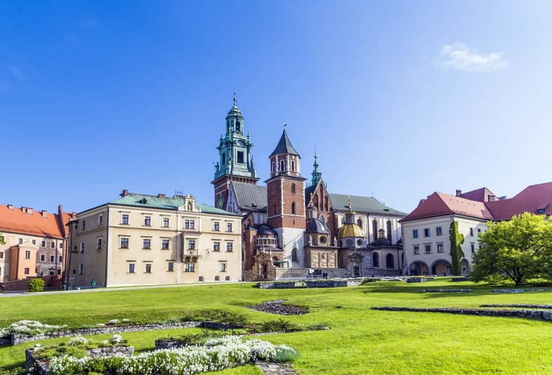 Krakow: Wawel Hill Audioguide Tour - How the audio guide works in practice